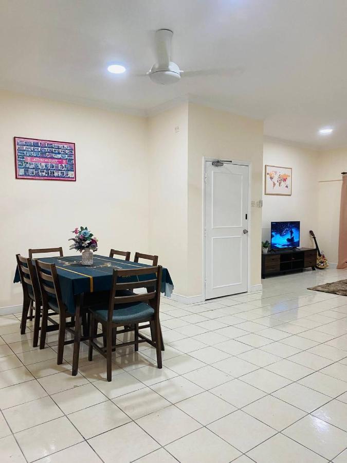 Apartment Marina Court The Town Kota Kinabalu