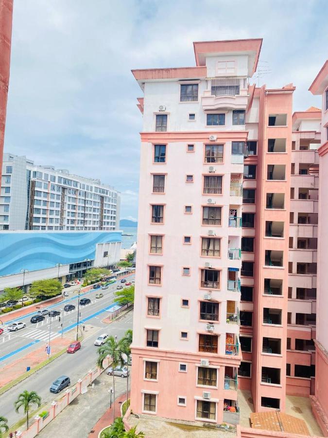 Apartment Marina Court The Town *